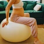 Bebek Anne Karnında Kaka Yapar mı