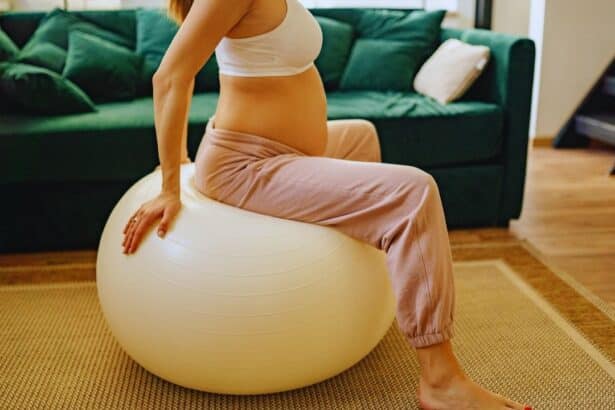 Bebek Anne Karnında Kaka Yapar mı