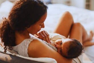 2 Aylık Bebek Kaç ML Anne Sütü İçer