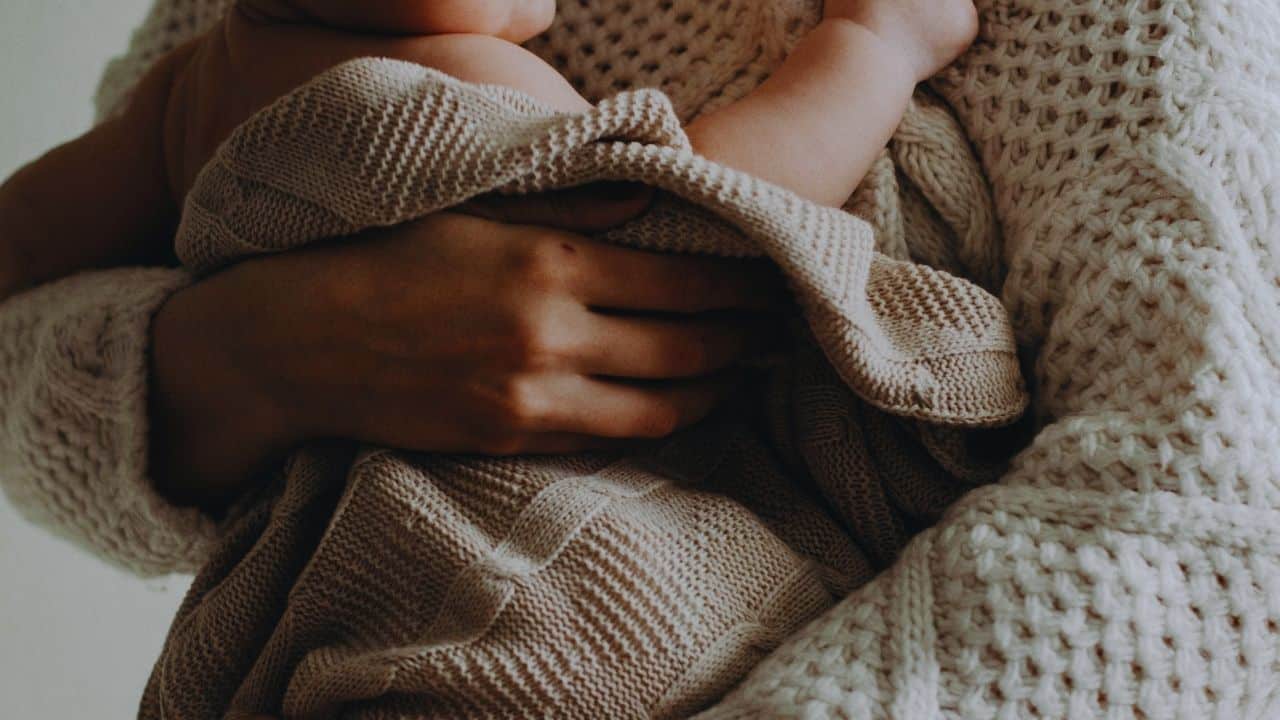 Bebeklerde Ateş Kaç Olursa Tehlikeli?