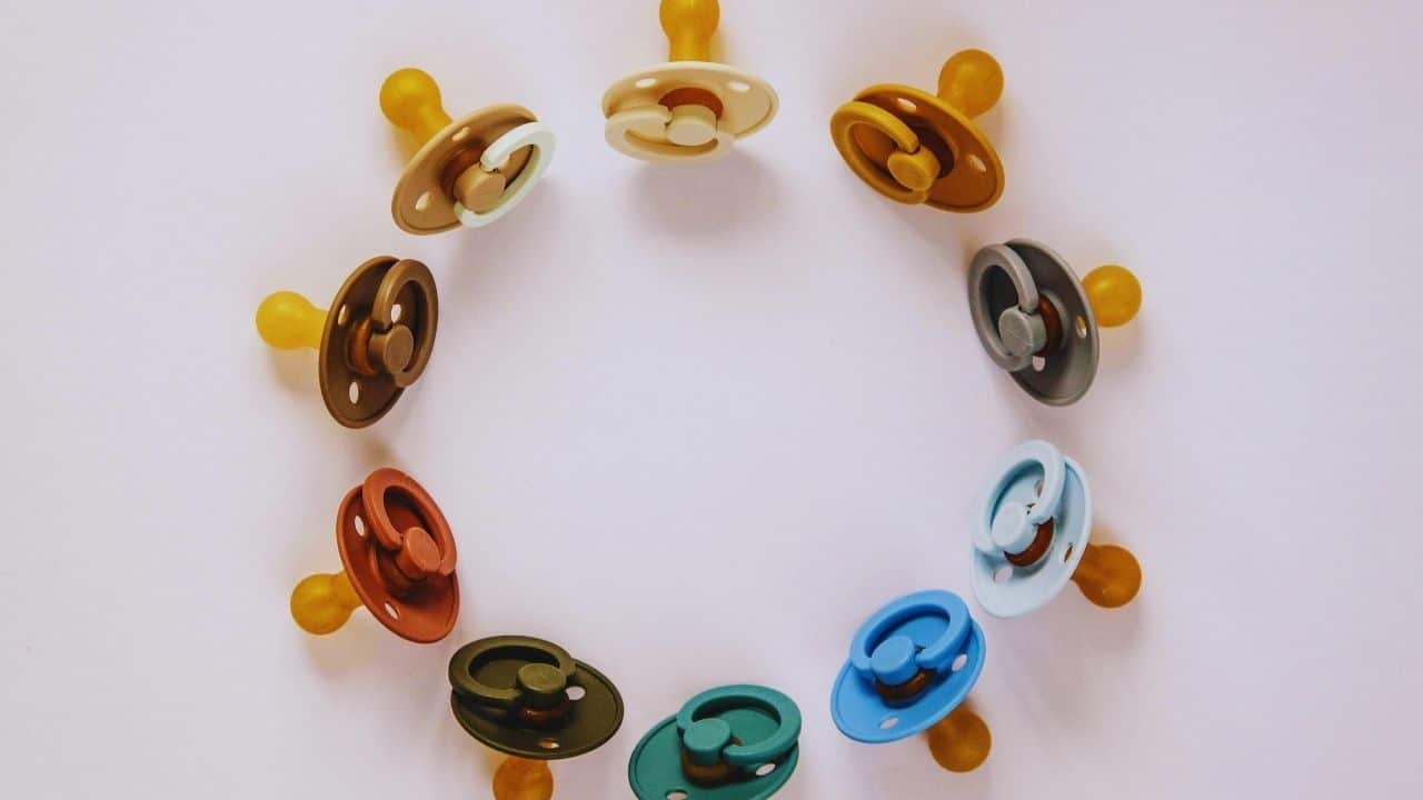 Emzik Bıraktırma Nasıl Olmalı