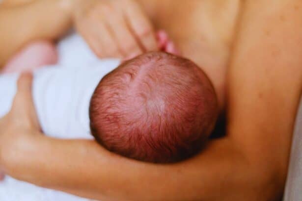 Yenidoğan Bebek Kaç Dakika Emer