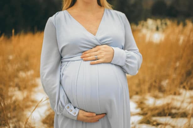 6 Aylık Bebek Anne Karnında Nasıl Durur